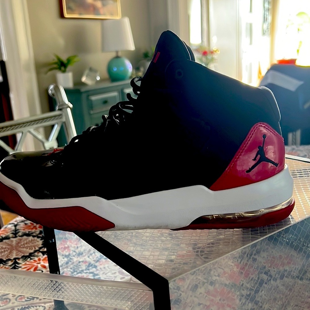 Men’s Jordans, Red Black & White size 10.5